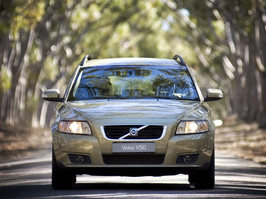  Volvo V50 2007 года  (ZA) (фото 2 из 15)